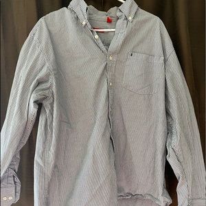 Men’s Izod button shirt